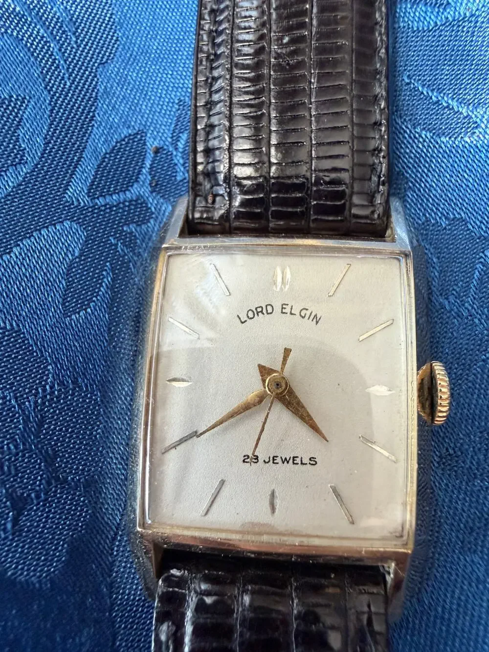 Vintage Lord Elgin 23 Jewels Swiss Manual Wind Watch (CCC127)